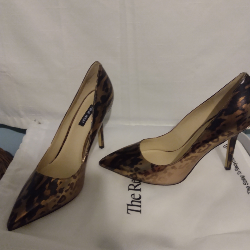 Nine West Pumps Size 9